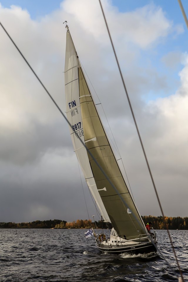Joutsenpurjehdus (JV)
